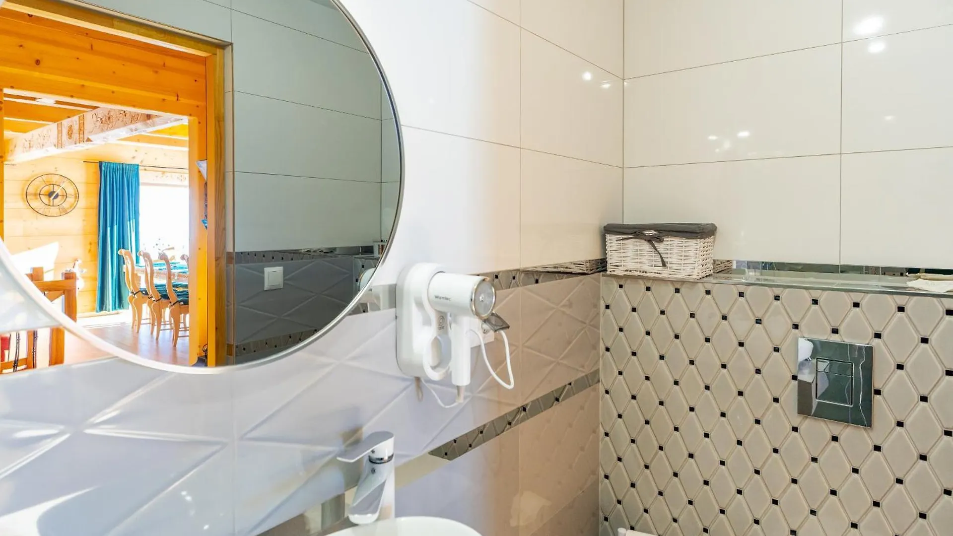 Topory Prestige House Sauna & Jacuzzi Закопане 0*,